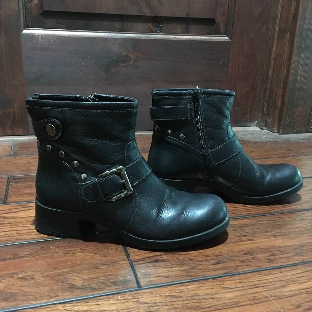 Earth Redwood ankle boot